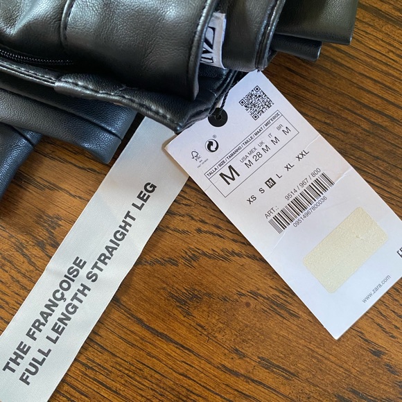 Pleather black pants Full length straight pants by Zara Medium - Picture 7 of 12